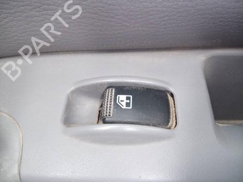 Used Right rear window switch KIA SORENTO I (JC) 2.5 CRDi 4WD (140 hp) 18485481