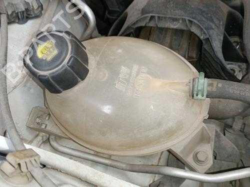Used Expansion tank DACIA DOKKER MPV (KE_) 1.5 dCi (KEAJ, KEAH) (90 hp) 31939475