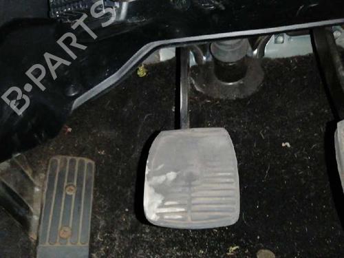 Used Clutch pedal LAND ROVER DISCOVERY II (L318) 2.5 Td5 4x4 (139 hp) 8787019