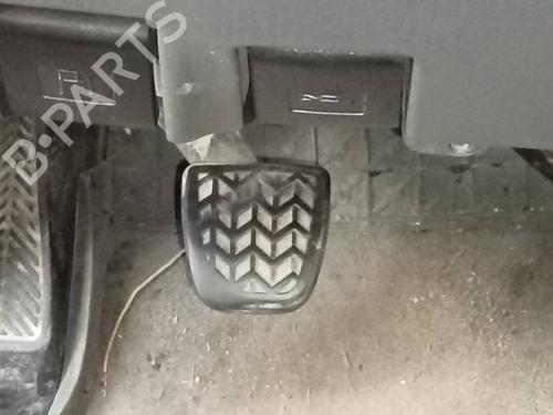 Used Clutch pedal TOYOTA LAND CRUISER PRADO (_J12_) 3.0 D-4D (KDJ120, KDJ125) (163 hp) 15548706