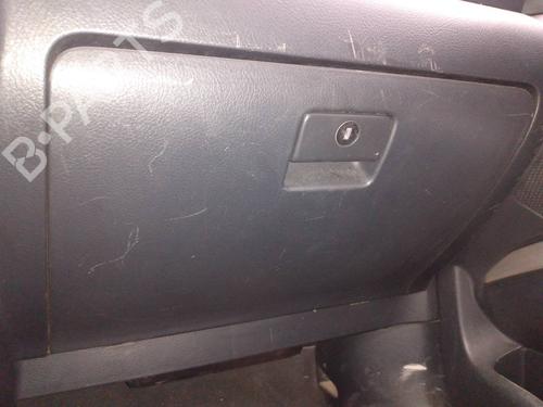 Used Glove box TOYOTA COROLLA Verso (ZER_, ZZE12_, R1_) 2.0 D-4D (CUR10_, CUR10R) (116 hp) 10365516