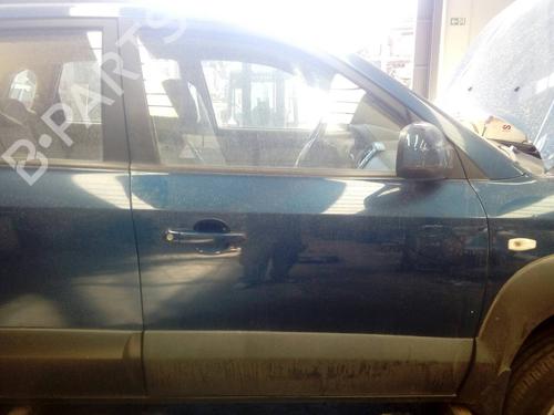 Used Right front door HYUNDAI TUCSON (JM) 2.0 CRDi (140 hp) 18143956