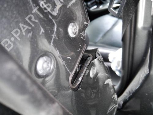 Venstre fortil lås INFINITI Q30 2.2 D (170 hp) 10251575