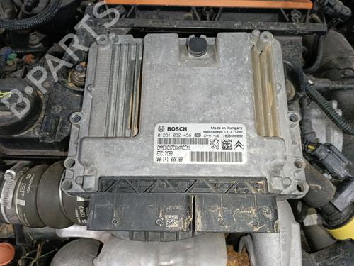 Used Engine control unit (ECU) PEUGEOT 208 I (CA_, CC_) [2012-2021]  31184904