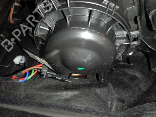 Ventilator motor SKODA FABIA IV (PJ3) 1.0 TSI (95 hp) 28953262