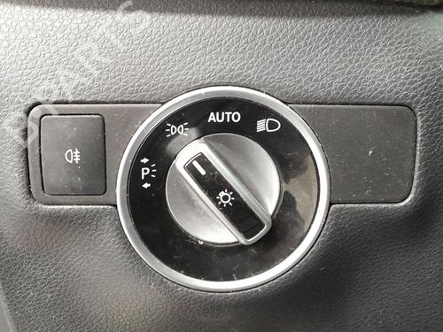 Forlygtekontakt MERCEDES-BENZ B-CLASS Sports Tourer (W246, W242) B 200 CDI (246.201) (136 hp) 24611584