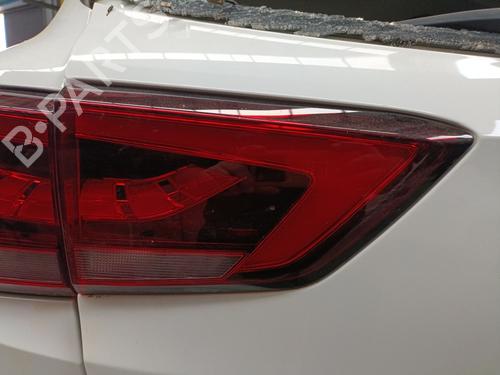 Feu de coffre gauche MG MG ZS SUV (AZS1) 1.5 VTi (114 hp) 31944707