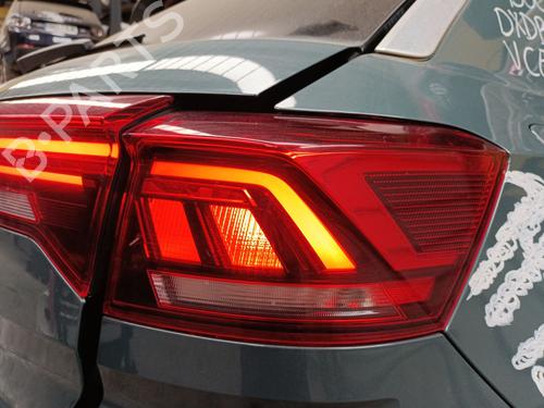 Used Right taillight Right taillight VW T-ROC (A11, D11) 1.5 TSI (150 hp) 32997749 32997749