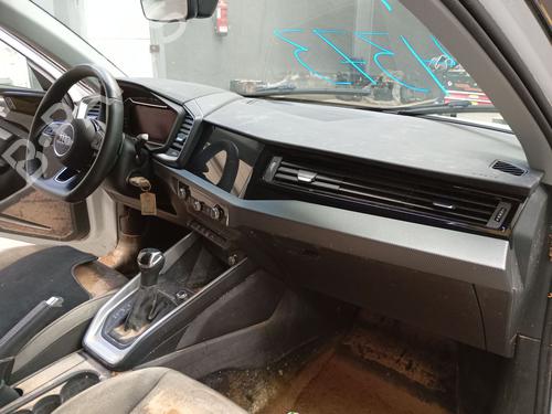 Instrumentbræt Instrumentbræt AUDI A1 Sportback (GBA) 30 TFSI (110 hp) 33983789 33983789