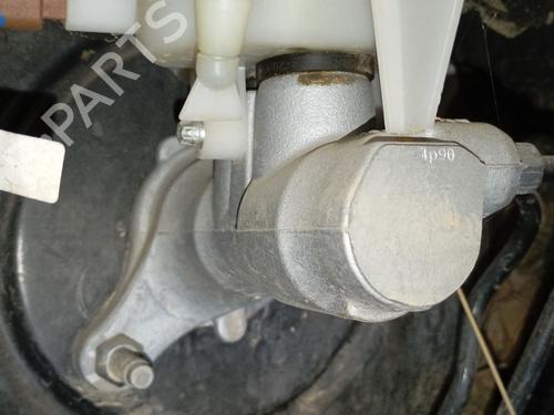 Used Brake master cylinder OPEL CROSSLAND X / CROSSLAND (P17, P2QO) 1.5 Turbo D (75) (120 hp) 30615393