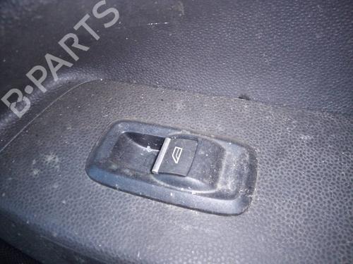 Used Right front window switch FORD ECOSPORT 1.5 EcoBlue TDCi (95 hp) 17010183
