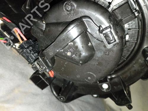 Used Heater blower motor Heater blower motor VW POLO VI (AW1, BZ1, AE1) 1.0 TSI (95 hp) 33431566 33431566