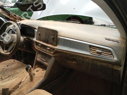 Tablier VW T-ROC (A11, D11) 1.0 TSI (110 hp) 33017650