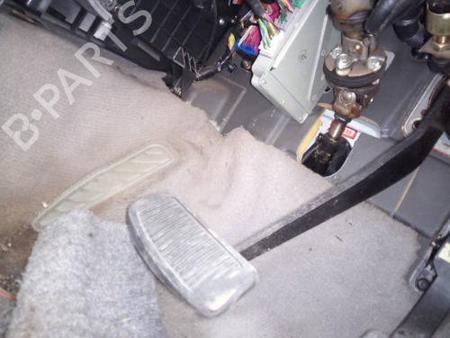 Used Break pedal KIA SORENTO I (JC) 2.5 CRDi 4WD (140 hp) 18485493