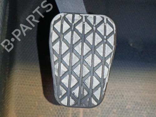 Used Clutch pedal Clutch pedal FORD TRANSIT Van (FA_ _) 2.4 DI RWD (FAA_, FAB_, FAC_, FAD_) (120 hp) 40508185 40508185