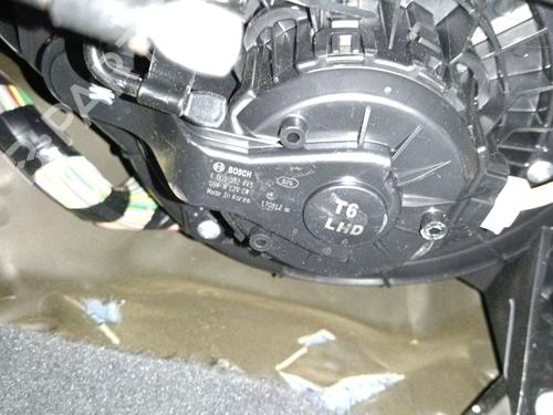 Used Heater blower motor FORD RANGER (TKE) 3.2 TDCi 4x4 (200 hp) 30701446