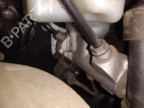 Used Brake master cylinder SKODA YETI (5L) 2.0 TDI (110 hp) 4721189