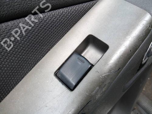 Used Left rear window switch NISSAN PATHFINDER III (R51) 2.5 dCi 4WD (171 hp) 17010865