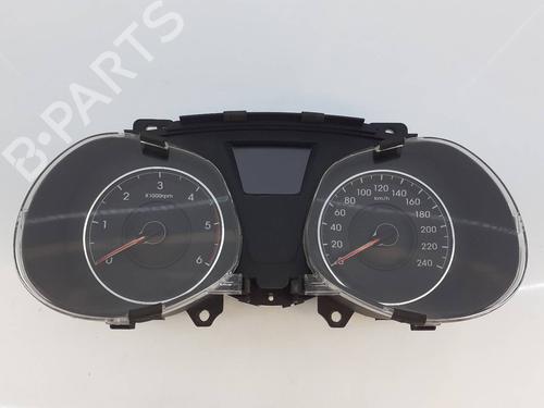 Used Instrument cluster HYUNDAI ix20 (JC) 1.6 CRDI (116 hp) 8220648
