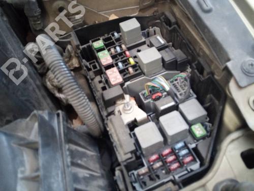 Used Fuse box Fuse box FORD MONDEO IV Saloon (BA7) 2.0 TDCi (140 hp) 10358800 10358800