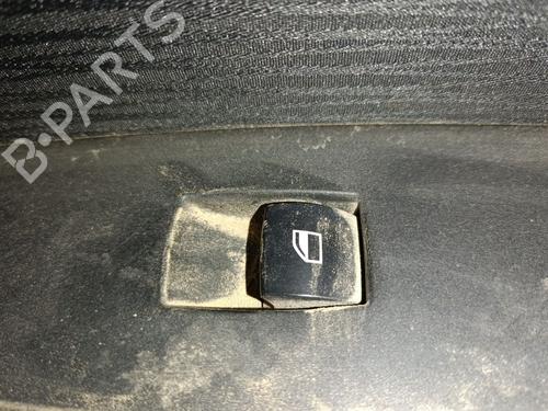 Pulsantiera posteriore destra Pulsantiera posteriore destra 37667301 37667301