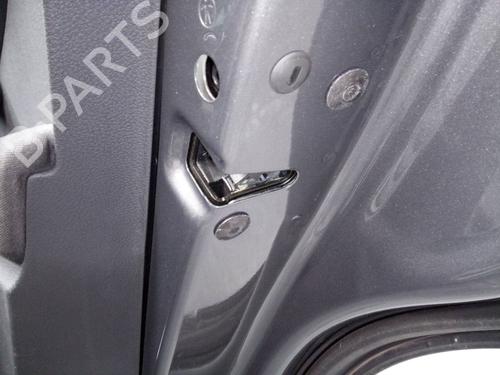 Used Rear right lock VW TIGUAN (5N_) 2.0 TDI (150 hp) 13012120