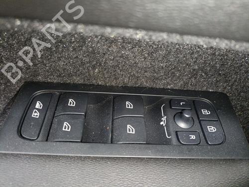Used Left front window switch Left front window switch VOLVO XC40 (536) B3 Mild-Hybrid (163 hp) 40079816 40079816