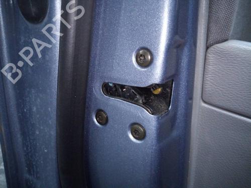Used Front left lock HYUNDAI SANTA FÉ II (CM) 2.2 CRDi GLS (150 hp) 8882232