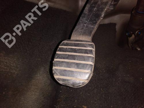 Used Clutch pedal Clutch pedal DACIA SANDERO 1.6 MPI 85 (BS03) (84 hp) 8788695 8788695
