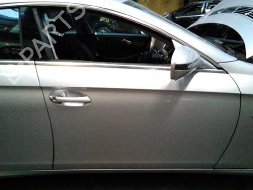 Used Right front door MERCEDES-BENZ CLS (C219) [2004-2011]  6701404