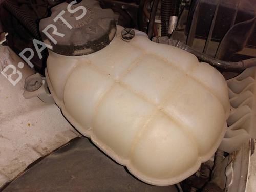 Used Expansion tank BMW 1 (F21) 116 d (116 hp) 20674657