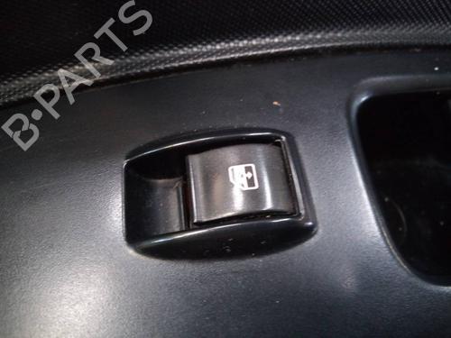 Interrupteur de vitre avant droite OPEL COMBO Tour (X12) 1.3 CDTI (C26, D26, E26, C05) (95 hp) 17010193