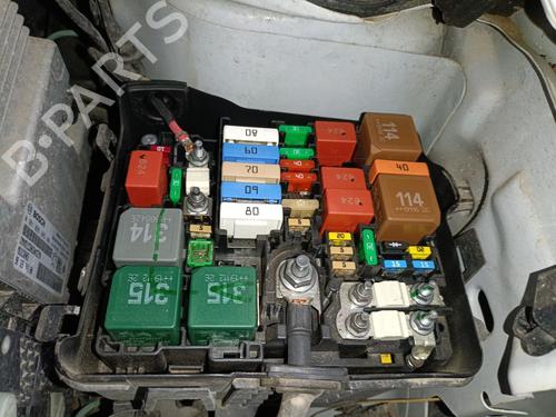 Used Fuse box CITROËN C4 CACTUS 1.5 BlueHDi 100 (102 hp) 31213509