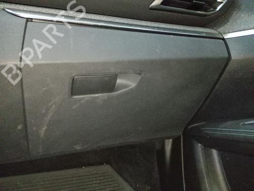 Used Glove box Glove box PEUGEOT 5008 II (MC_, MJ_, MR_, M4_) 1.5 BlueHDi 130 (MCYHZJ, MCYHZR, MCYHZX) (131 hp) 32358990 32358990