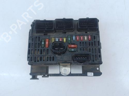 Used Fuse box Fuse box PEUGEOT 407 (6D_) 2.0 HDi 135 (6DRHRH, 6DRHRE, 6DRHRG, 6DRHRJ) (136 hp) 33814110 33814110