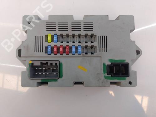 Used Fuse box LAND ROVER RANGE ROVER SPORT II (L494) 3.0 D250 4x4 (249 hp) 7867895