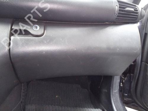 Used Glove box MERCEDES-BENZ C-CLASS Coupe (CL203) C 220 CDI (203.708) (150 hp) 18526641