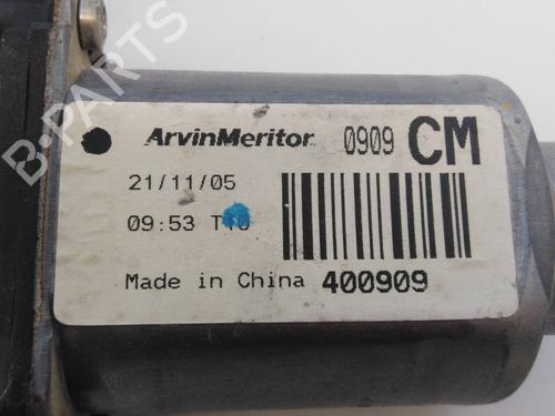 Left rear window motor HYUNDAI SANTA FÉ II (CM) 2.2 CRDi GLS | BP7907746E23 