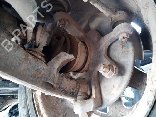 Used Left front steering knuckle NISSAN TERRANO II (R20) [1992-2007]  13582607