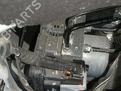 Used ABS pump SKODA KAMIQ (NW4) 1.0 TSI (110 hp) 33176151