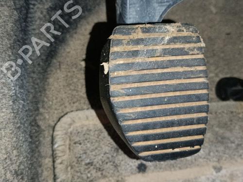 Pedal embraiagem PEUGEOT 2008 I (CU_) 1.2 VTi (82 hp) 31996671