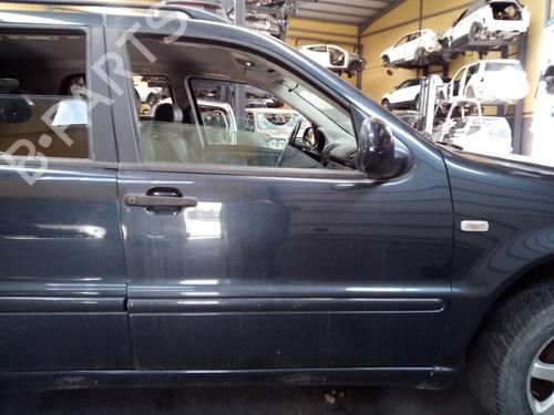 Used Right front door MERCEDES-BENZ M-CLASS (W163) [1998-2005]  13613109