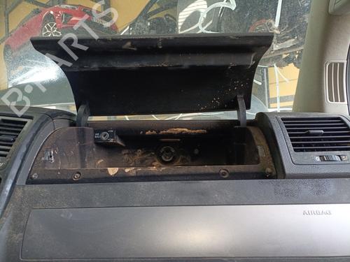 Handskerum VW MULTIVAN T5 (7HM, 7HN, 7HF, 7EF, 7EM, 7EN) 2.5 TDI | BP27650854C95 