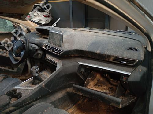 Used Dashboard PEUGEOT 3008 II SUV (MC_, MR_, MJ_, M4_) 1.6 BlueHDi 120 (120 hp) 30732269