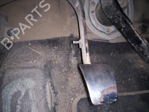 Used Clutch pedal MITSUBISHI L200 / TRITON (KA_T, KB_T) 2.5 DI-D 4WD (KB4T) (136 hp) 13924574