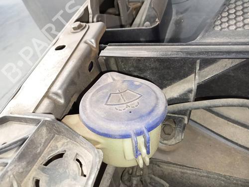 Used Windscreen washer tank PEUGEOT 3008 II SUV (MC_, MR_, MJ_, M4_) [2016-2025]  20851859