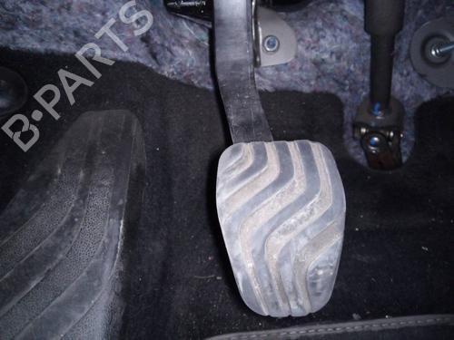 Used Clutch pedal RENAULT MEGANE IV Hatchback (B9A/M/N_) 1.2 TCe 100 (B9MS) (100 hp) 13046414