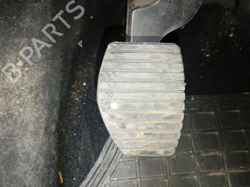 Used Clutch pedal PEUGEOT 208 I (CA_, CC_) 1.5 BlueHDI 100 (102 hp) 26460924