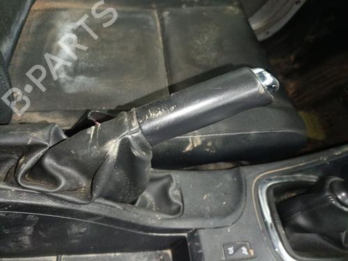 Parkbremsarm/handtak Parkbremsarm/handtak RENAULT MEGANE III Hatchback (BZ0/1_, B3_) 1.2 TCe (BZ2B, BZ11) (116 hp) 37602324 37602324
