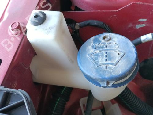 Used Windscreen washer tank PEUGEOT 308 II (LB_, LP_, LW_, LH_, L3_) 1.6 HDi (92 hp) 28076134